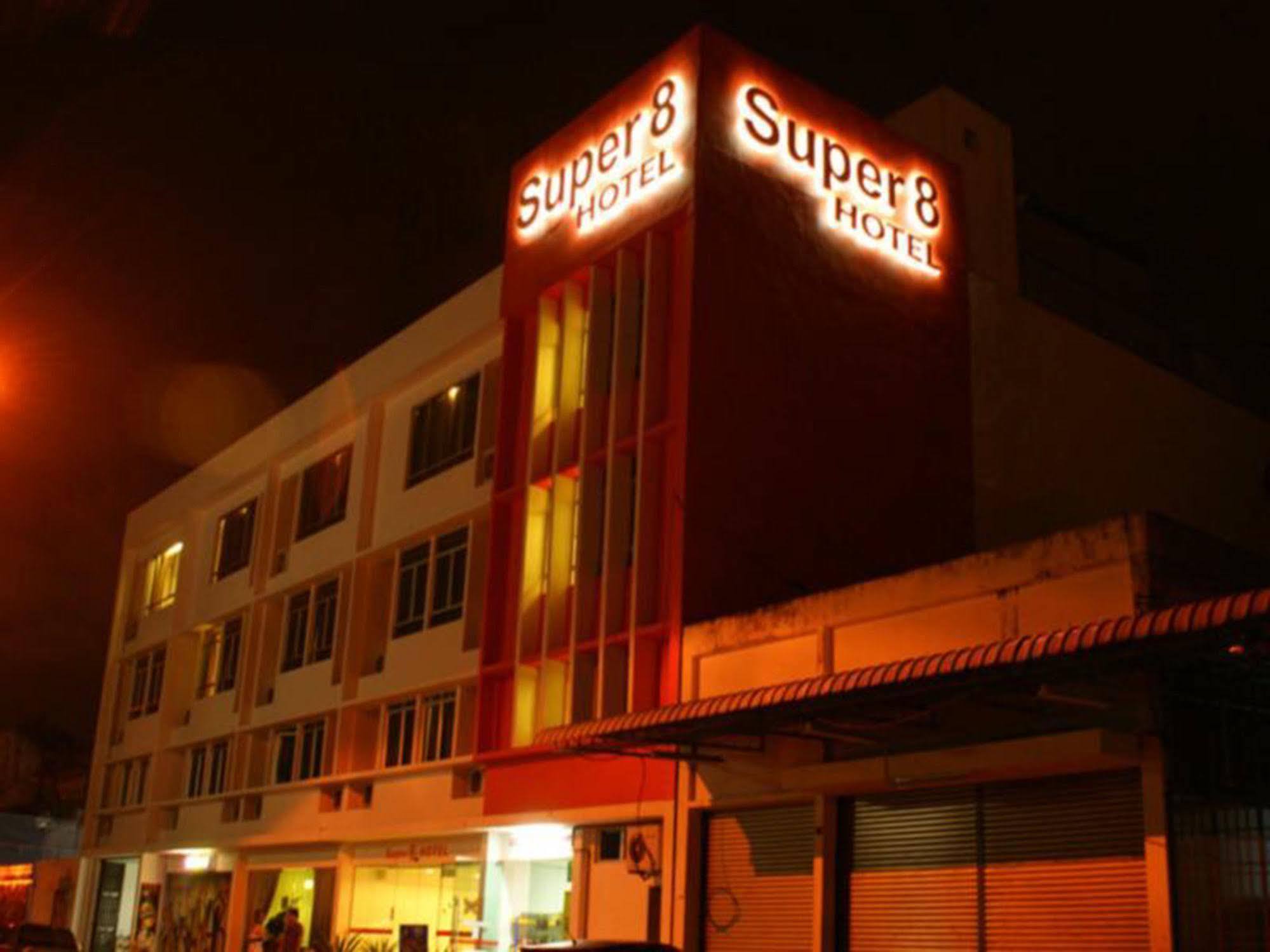 Super 8 Hotel @ Georgetown George Town Exterior foto